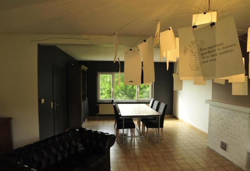 La Maison Des Artistes