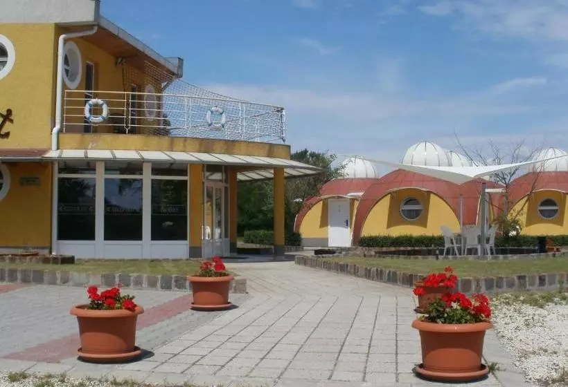 Nautilus étterem és Panzió