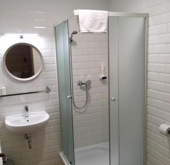 Nautilus étterem és Panzió