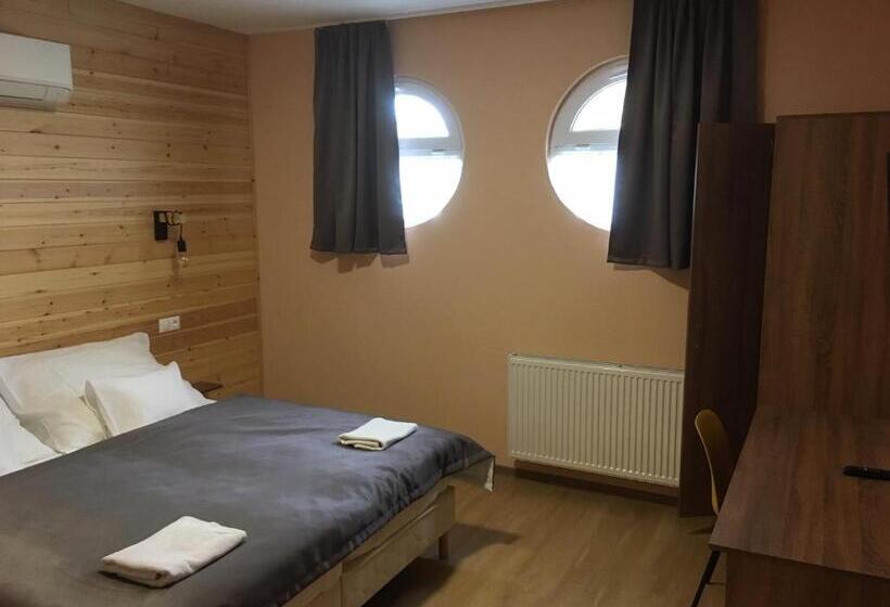 Nautilus étterem és Panzió