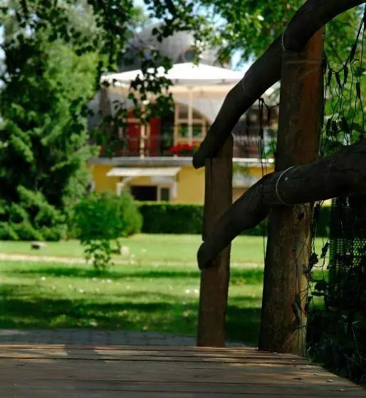 Nautilus étterem és Panzió