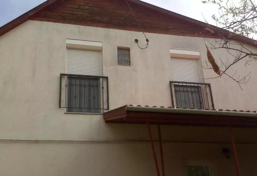 ペンション Budai Vám Apartmanház