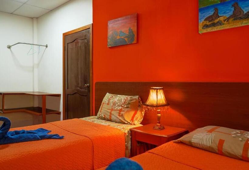 بنسيون Hospedaje Germania