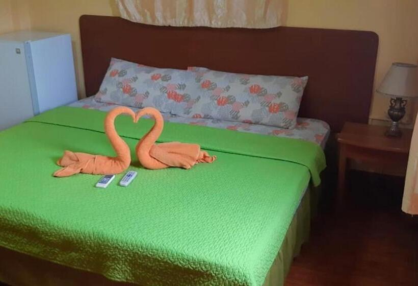 بنسيون Hospedaje Germania