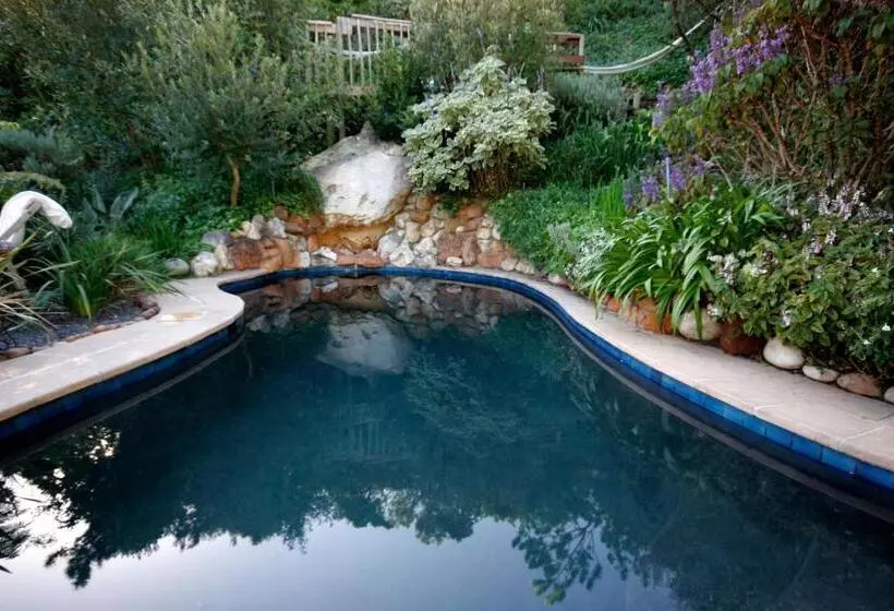 Majatalo Hout Bay Hideaway