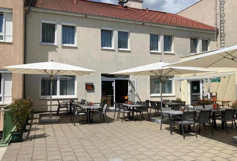 ペンション Kolpingsfamilie Poysdorf