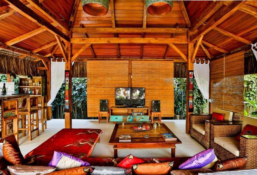 پانسیون Legian Villa