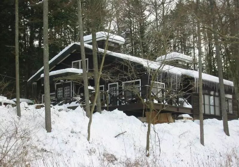 Pensione Lodge Stack Point