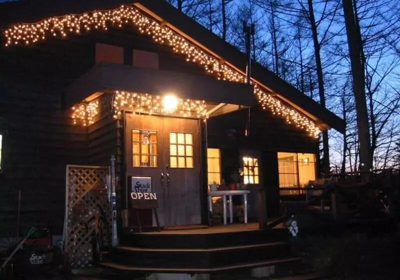 Pensione Lodge Stack Point