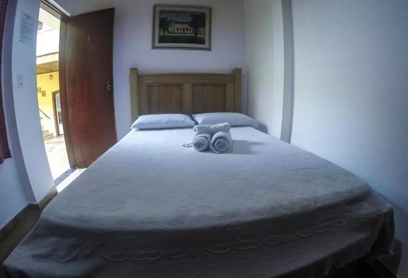 Majatalo Pousada E Chalés Itamoara