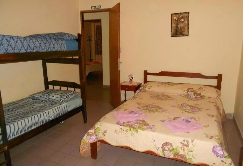 Retkeilymaja Hosteria Las Piedras