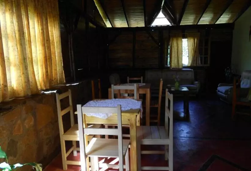 Retkeilymaja Hosteria Las Piedras