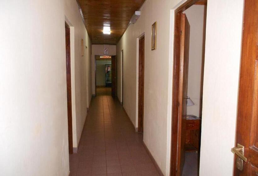 ユースホステル Hosteria Las Piedras