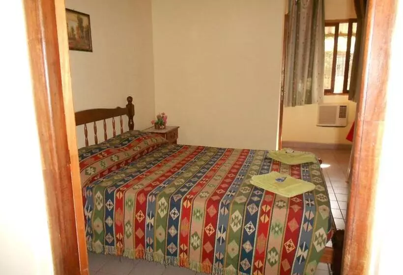 Retkeilymaja Hosteria Las Piedras