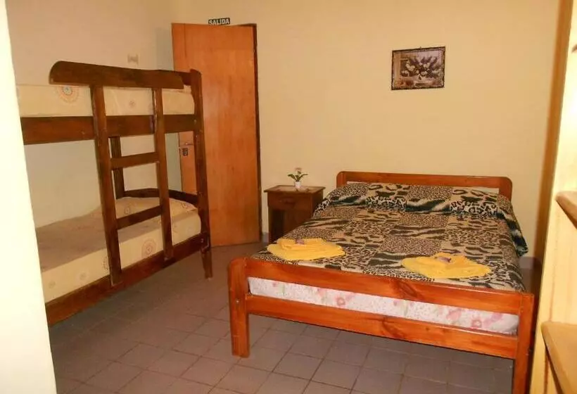 Retkeilymaja Hosteria Las Piedras