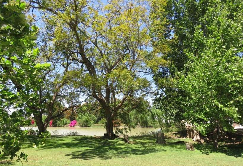 بنسيون Broadlands Country House