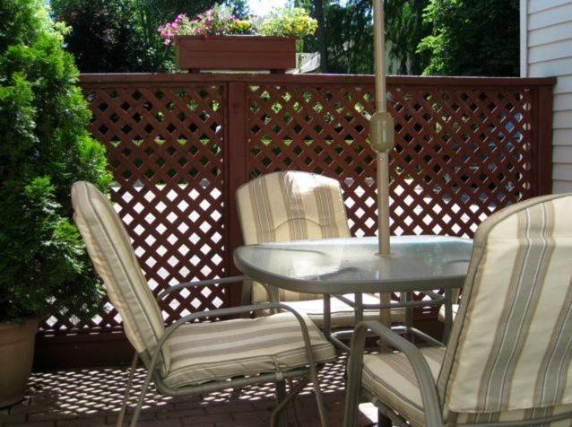 פנסיון Canterbury Inn