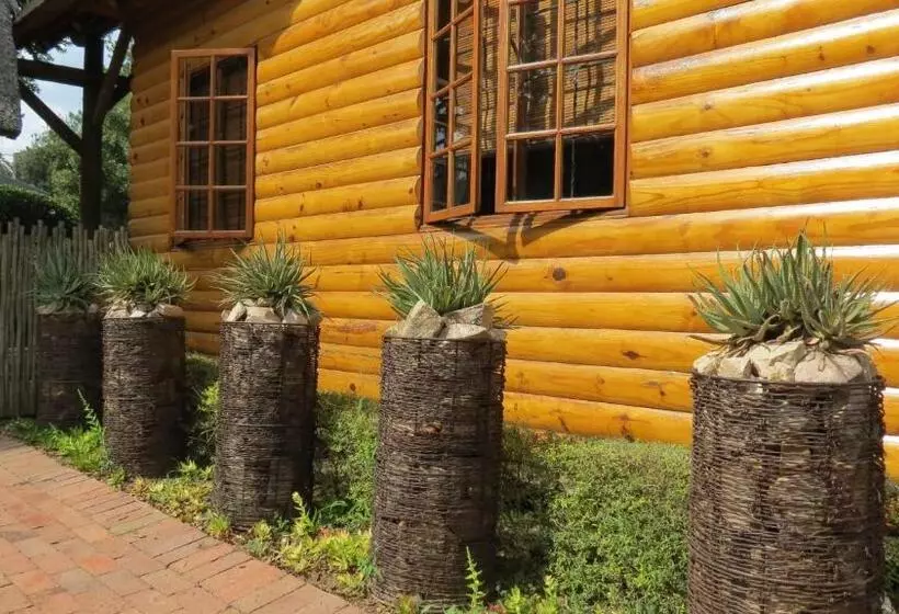 پانسیون Ciara Guesthouse