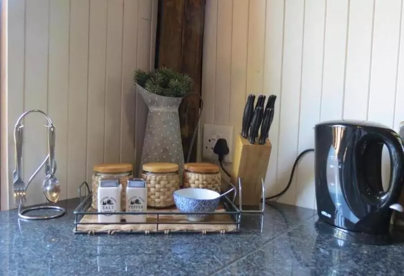 پانسیون Ciara Guesthouse