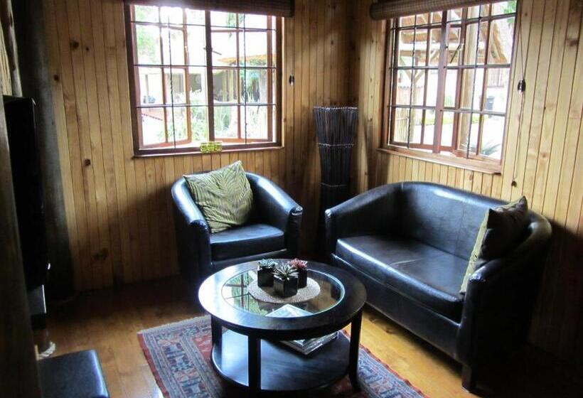 פנסיון Ciara Guesthouse