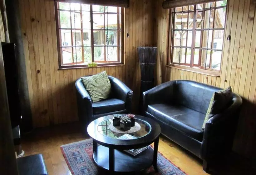 پانسیون Ciara Guesthouse