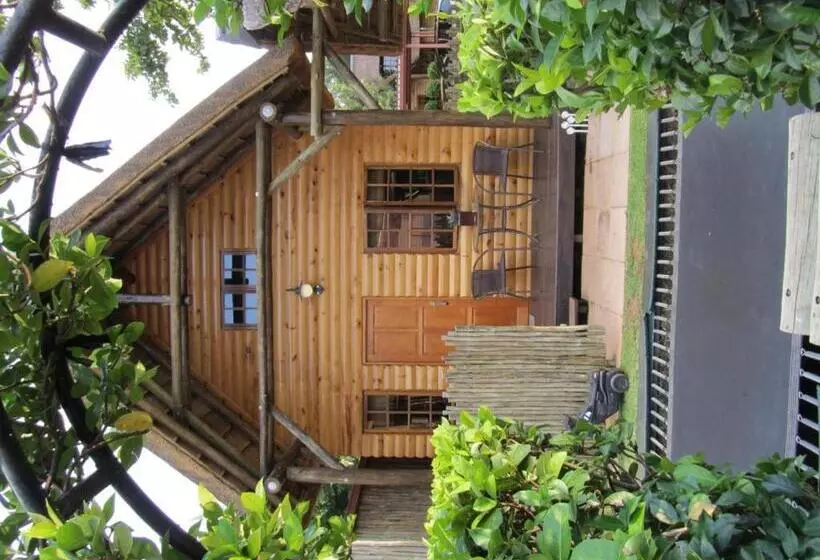 پانسیون Ciara Guesthouse