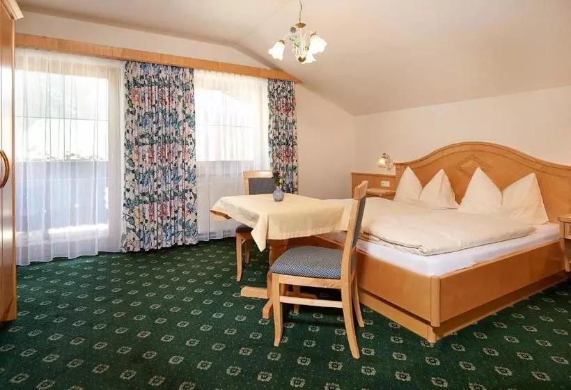 ペンション Jagdhof