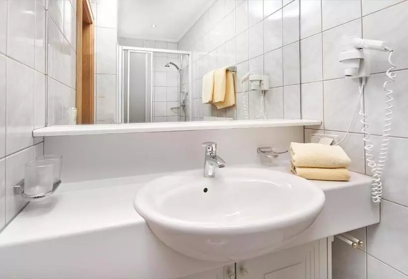 ペンション Jagdhof