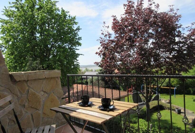 بنسيون Mediterrán Vendégház