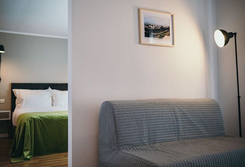 Pensão Nest Guesthouse