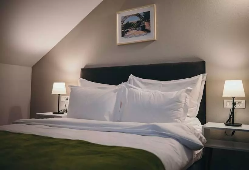 Majatalo Nest Guesthouse