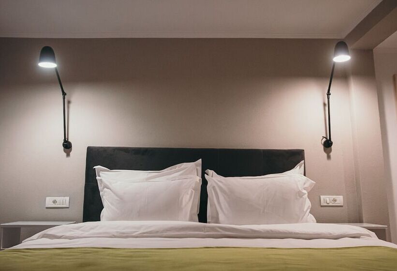 Pensão Nest Guesthouse