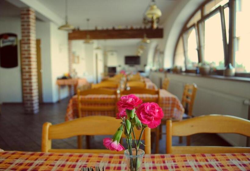 פנסיון Sport   Relax Buky