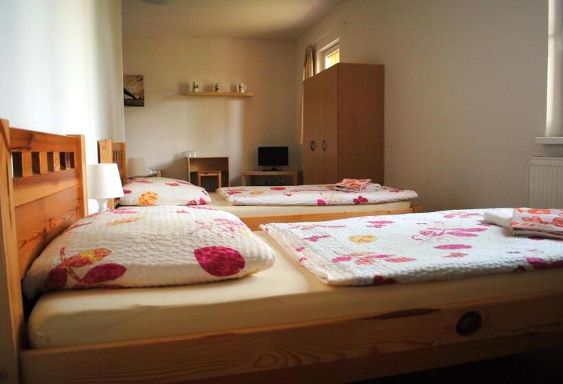 פנסיון Sport   Relax Buky