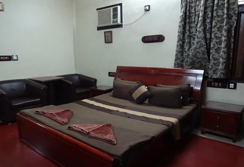 ペンション The Kei Suites