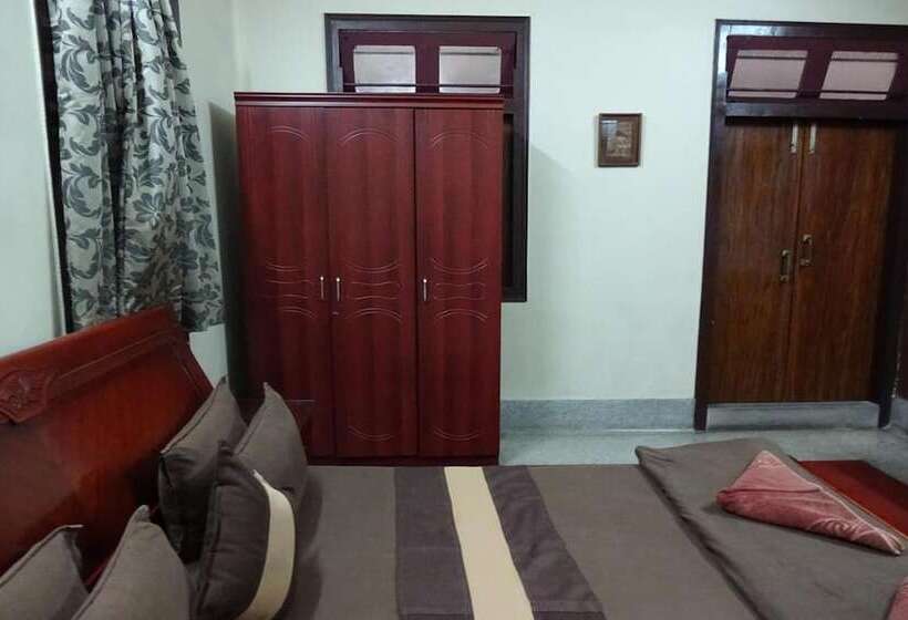 ペンション The Kei Suites