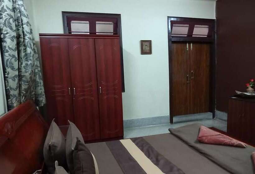 ペンション The Kei Suites