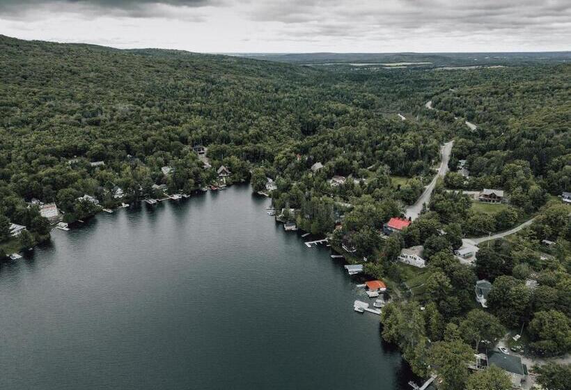 Общежитие Manoir Du Lac Sept îles