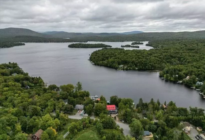 Retkeilymaja Manoir Du Lac Sept îles