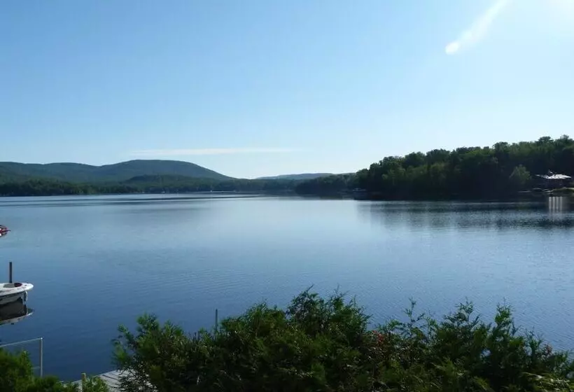 Retkeilymaja Manoir Du Lac Sept îles