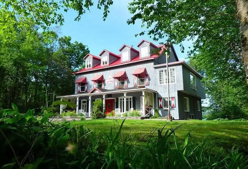 Retkeilymaja Manoir Du Lac Sept îles