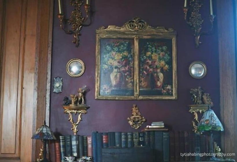 ユースホステル Riverview Mansion