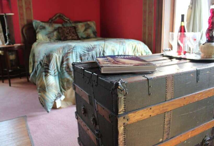 ユースホステル Riverview Mansion