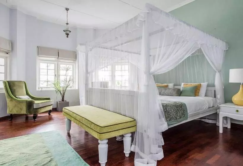 Majatalo Ashburnham Tea Estate