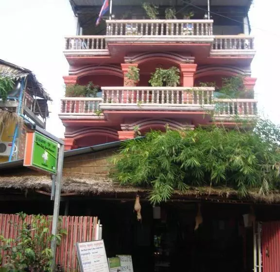 ペンション Bun Kao Guesthouse