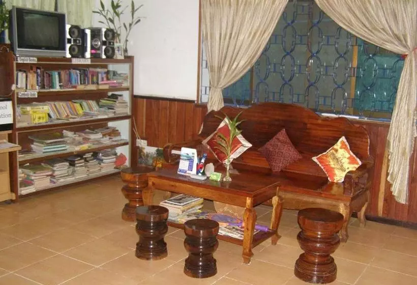 ペンション Bun Kao Guesthouse