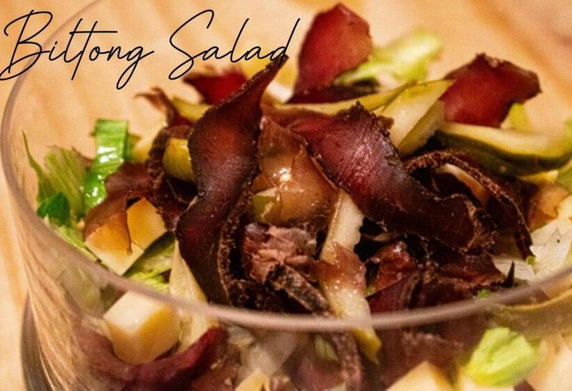 پانسیون Butlers Crown