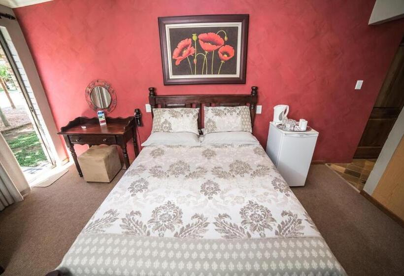 پانسیون Butlers Crown