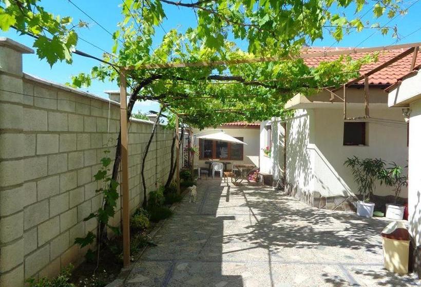 פנסיון Guest Rooms Rusalka