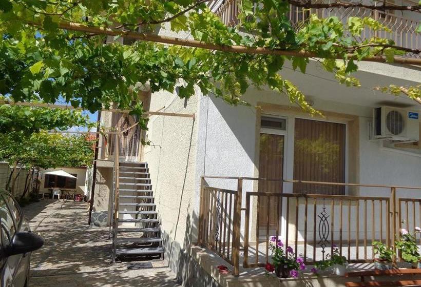 פנסיון Guest Rooms Rusalka